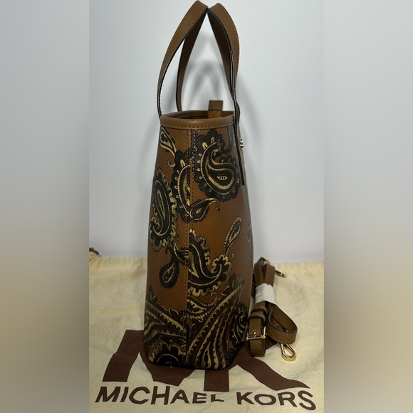Michael Kors Emry medium top zip tote bag with a brown and gold paisley print - Picture 4 of 10